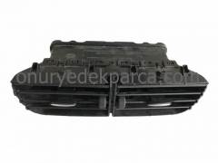 Renault Clio 4 Orta Kalorifer Izgarası